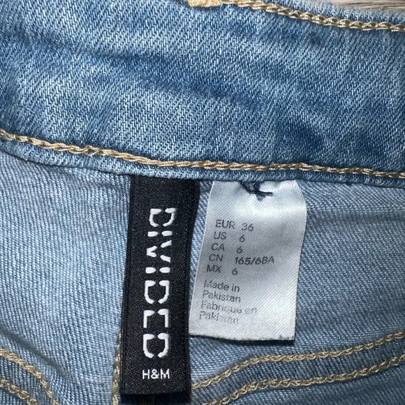 H&M patchwork jeans size 6 - Picture 6 of 9